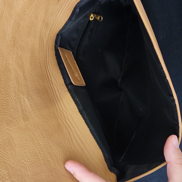 DYNAMITE studded clutch - Picture 4 of 5